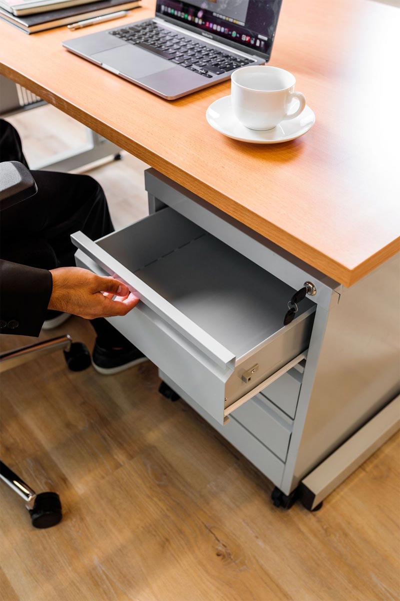 L Shape Steel Desk Al Satter Office Furniture
